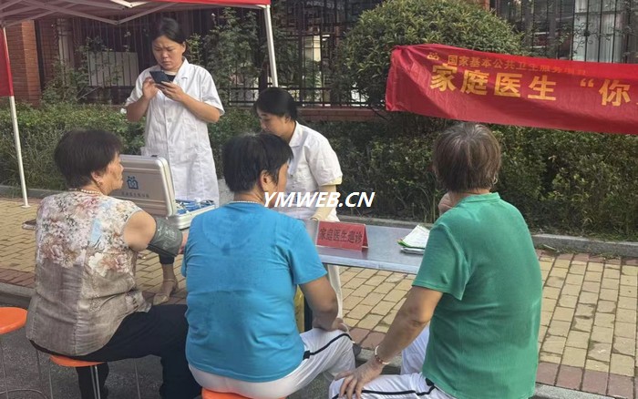卞庄街道佳园社区公益体检暖人心，健康服务送到家