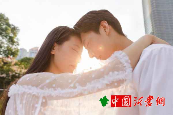 能增加男女感情的聊天方式，增进感情的聊天小方法