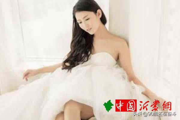 常见的暧昧行为有哪些，女生和男人保持暧昧关系的表现有